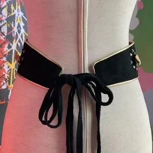 Vintage Deluxe Cinch Belt: Sash Belt with Gold Flowers and faux crystals. Dirndl Accessories | Vintage Deluxe Cinch Belt Sash Belt With Gold  main image 3